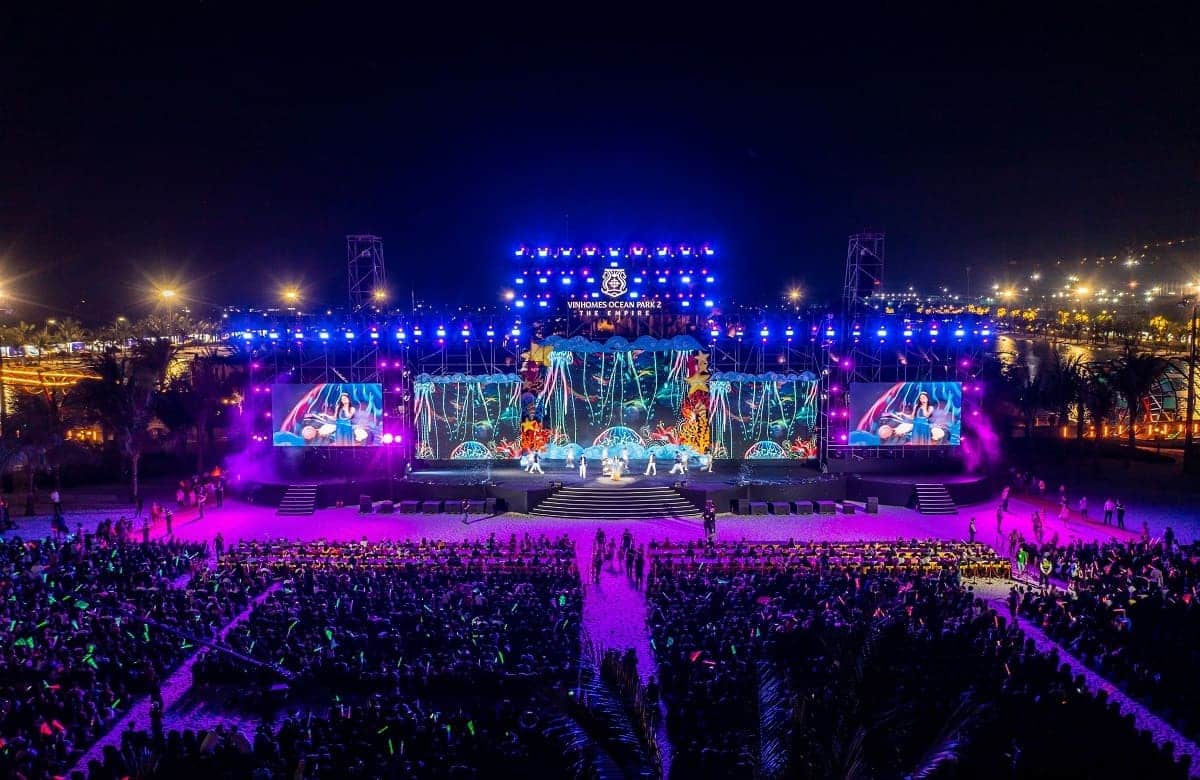 Chương trình ca nhạc tổ chức tại Vinhomes Ocean Park 2 - The Empire.