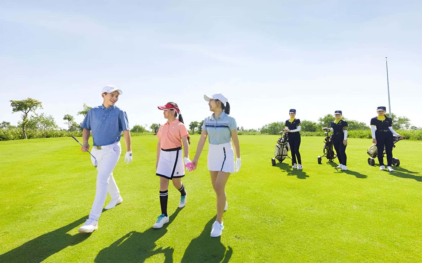 Vinhomes Royal Island hút khách với golf