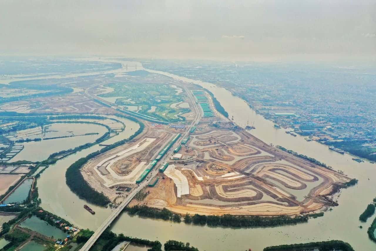 Tiến độ xây dựng dự án Vinhomes Royal Island vào tháng 03 năm 2024.